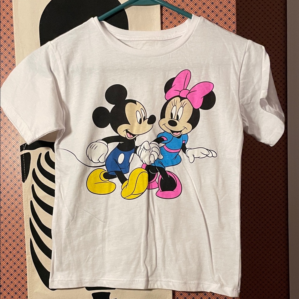 LAST CHANCE DONATING 4/20 NWOT Disney Kids White T-Shirt
